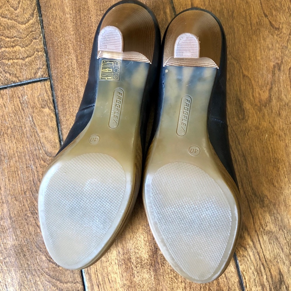 Heels - Picture 7 of 8